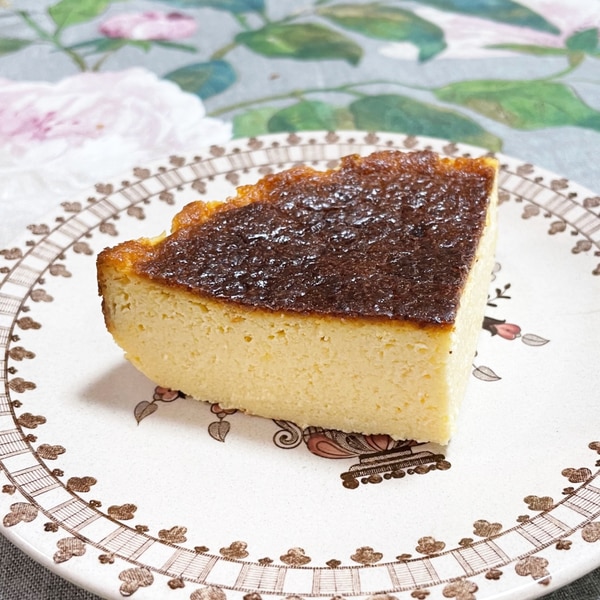 つくれぽ1000バスクチーズケーキレシピ人気1位~40位を本場プロの味になる18cm型で作る簡単な作り方から失敗しらずの生クリームなしレシピまで紹介クーカイ-Cookai