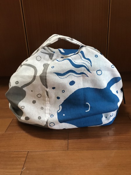 手ぬぐい2枚 大きめエコバッグの作り方 2枚使い切りますレジ袋風エコバッグの作り方袋縫いで丈夫な仕上がりです bag making