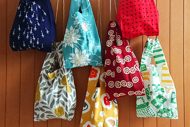 暮らし 100均手ぬぐい1枚で簡単手作り!お揃いの「ミニバッグ」と「巾着袋」 - 家電 Watch