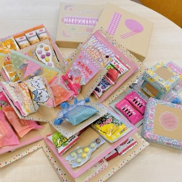 ダイソーの磁石のふた付きペーパーボックスで！お菓子ボックスの作り方！ 100均diy、びっくり箱