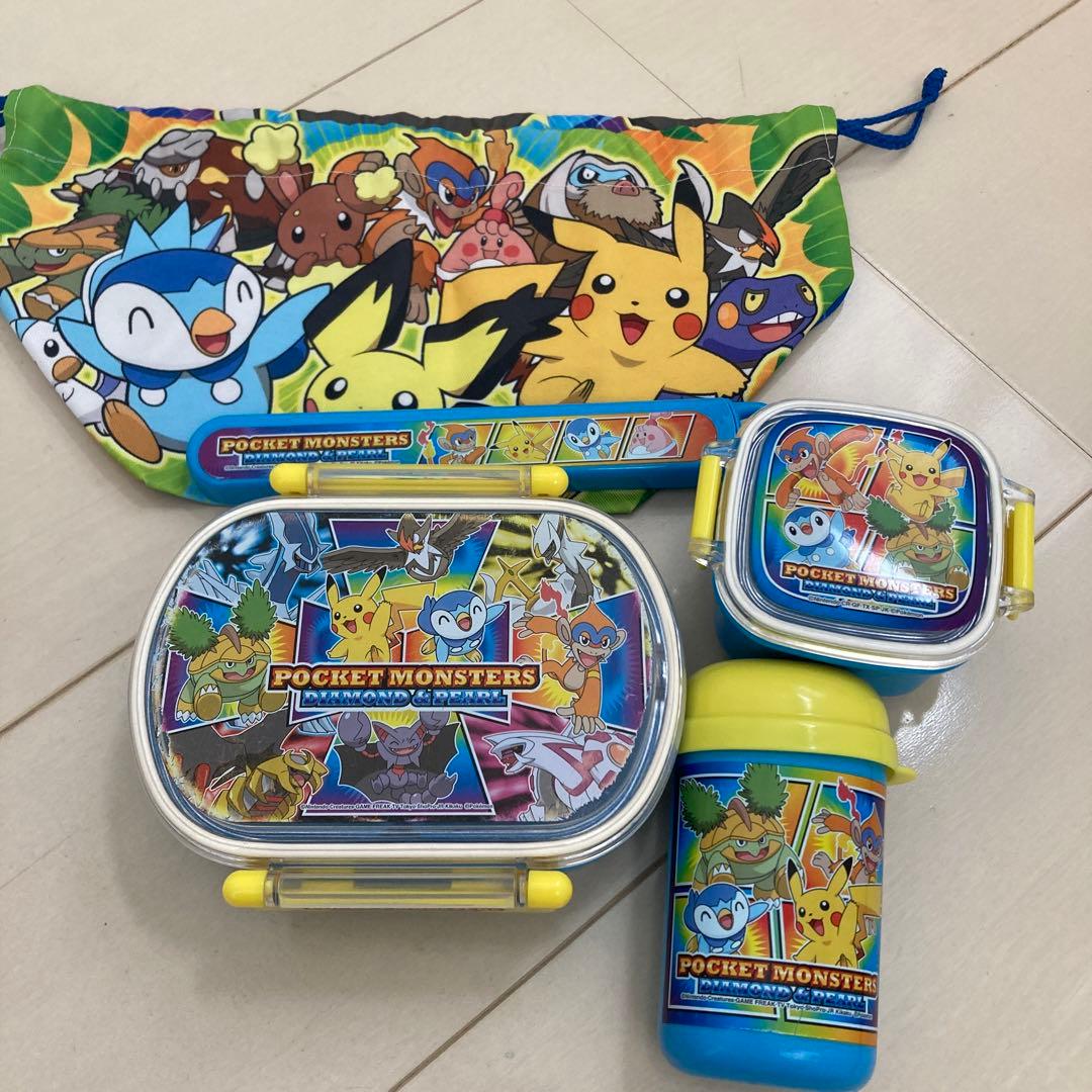 ポケモン - 新品 ポケモン ５点ランチセット 水筒 お弁当箱 箸 コップ ランチクロスの通販 by める◎ポケモンならラクマ