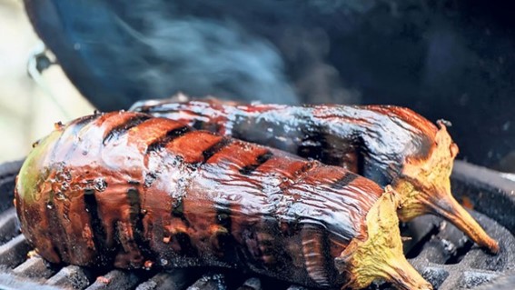 レンチンでとろとろ食感に！「なすのホイルみそチーズ」 - BOKUの簡単ンまい～ブログ