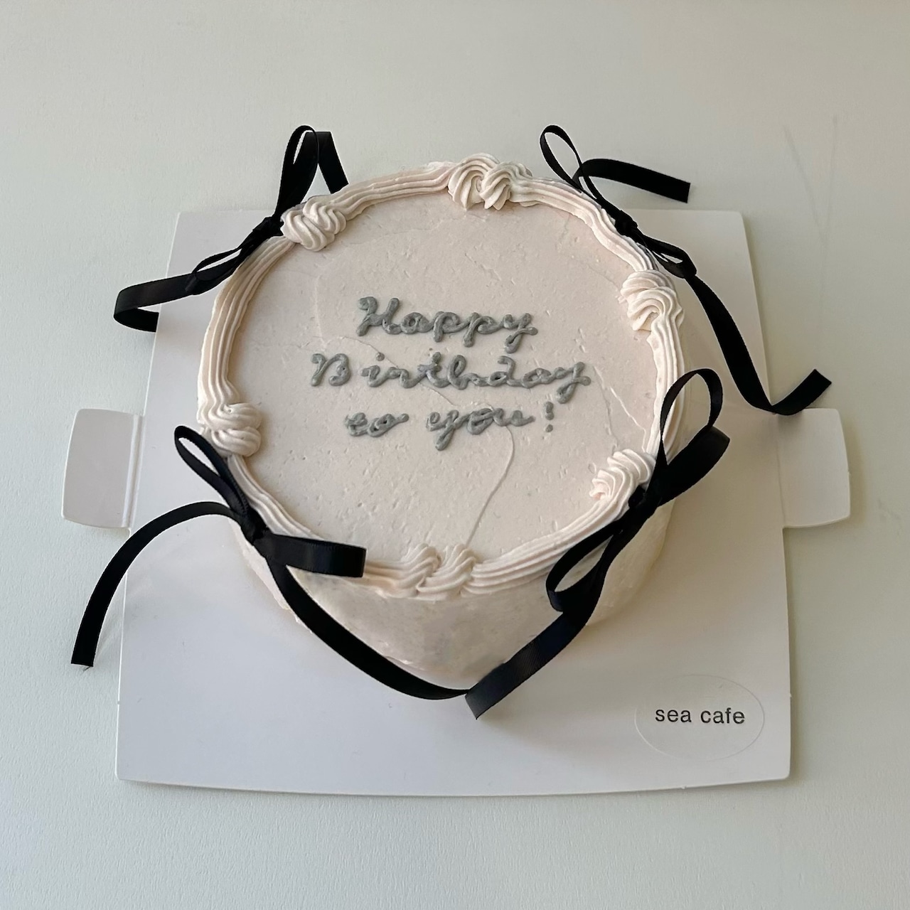 クリスマスケーキ・リボン 配送Dog Kuchen