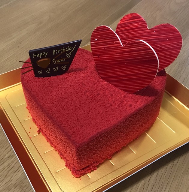 特注ハート型シュス木苺レアチーズケーキ – 最高級誕生日ケーキの人気公式通販 洋菓子店カサミンゴーCASA MINGO