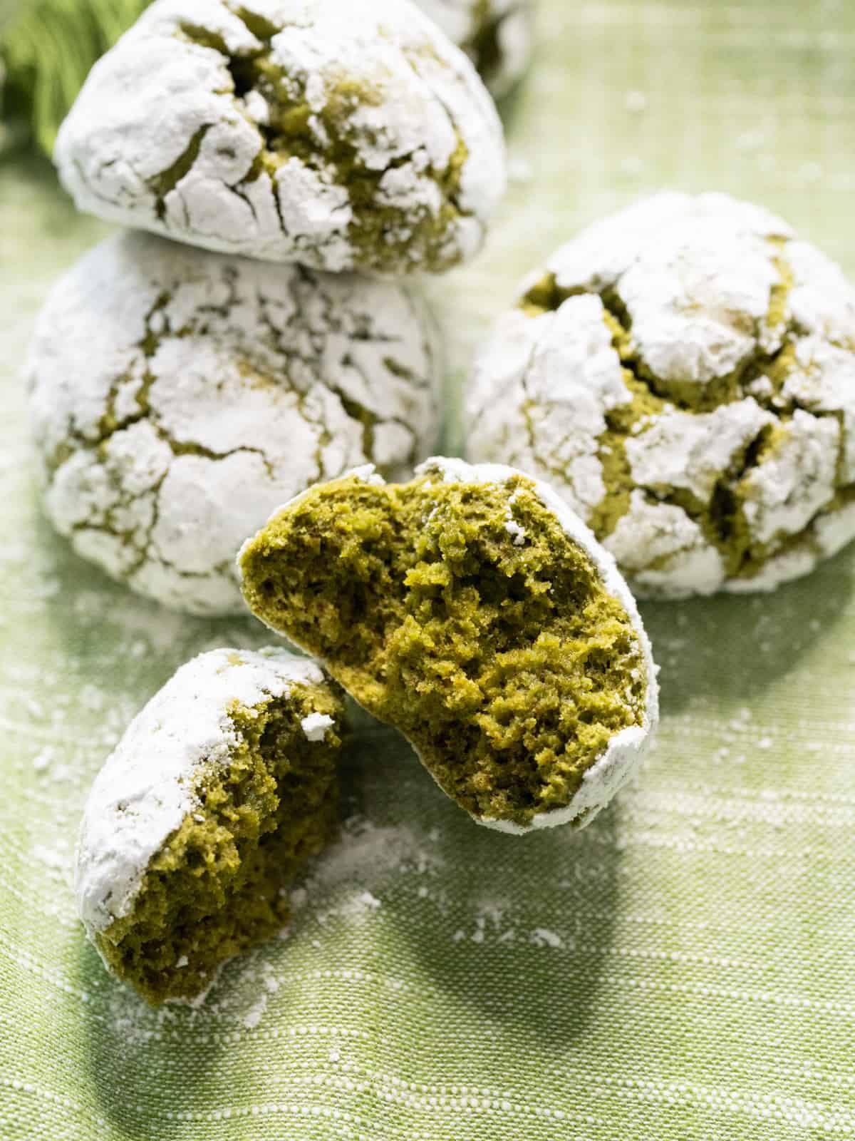 Matcha Crinkle CookiesCoriander & Lace