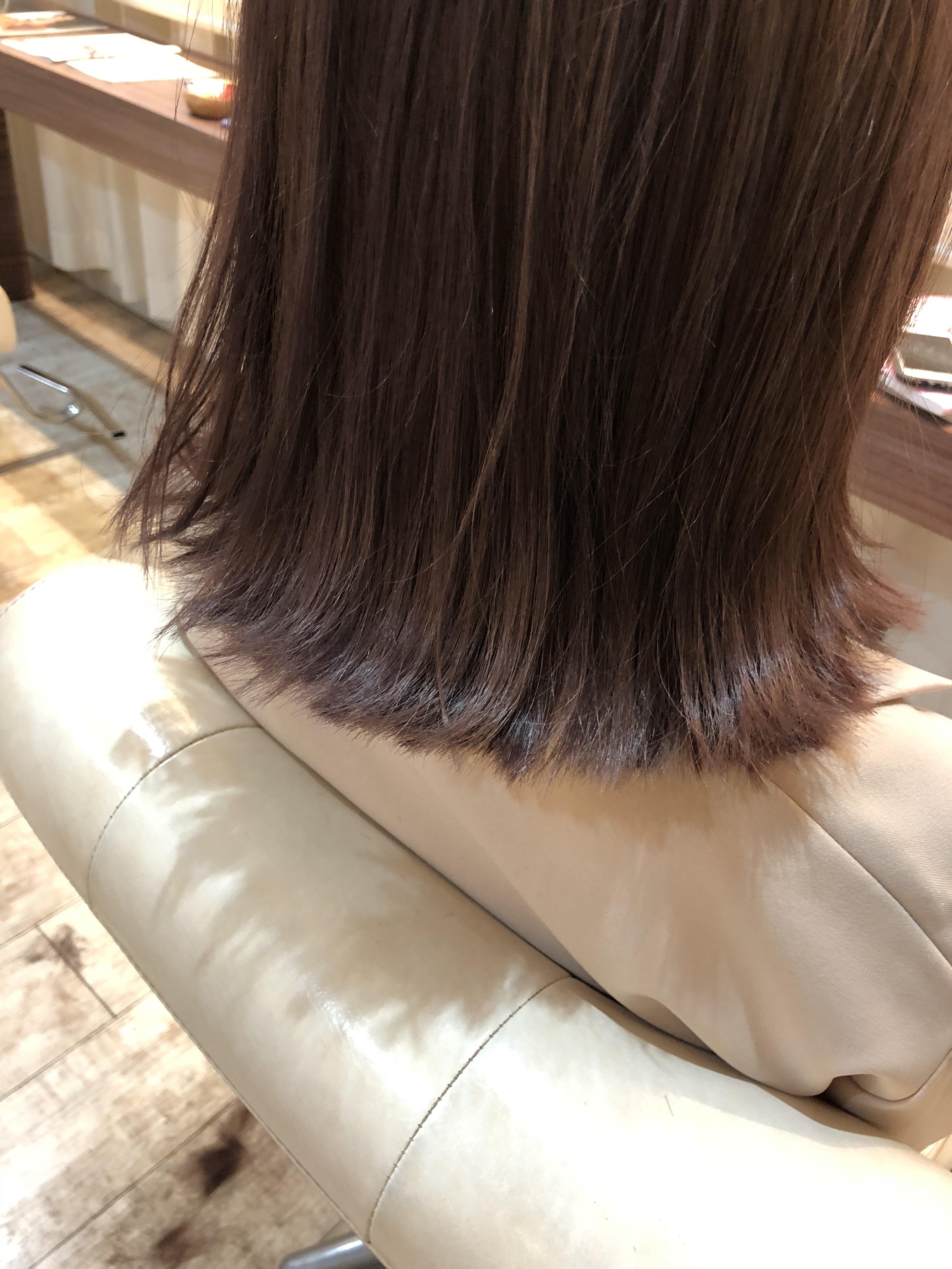 チョコレートブラウン すぐ明るくなってしまう方にこれからの季節におすすめなカラー🍫🍫 チョコレートブラウン夏ハイトーンを楽しんで、ダメージや褪色が気になる方に是非お勧めしたいカラーレシピです。🍫