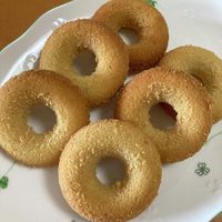 小麦粉・バター不使用 グルテンフリー・油で揚げないからヘルシー★ふわふわ米粉の焼きドーナツ