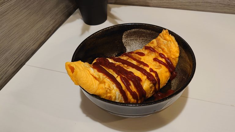 破れや崩れを心配しなくていい！トースターとレンジで作る「焼きオムライス」がおいしそう - Togetter