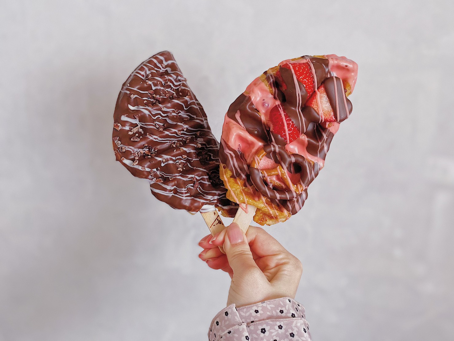 2024 新大久保の食べ歩き韓国グルメ24選! 流行りのスイーツをテイクアウト!NAVITIME Travel