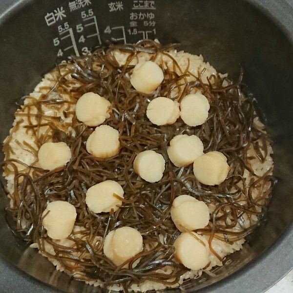 ≪志麻さんレシピ≫塩昆布とホタテの炊き込みご飯tomosan