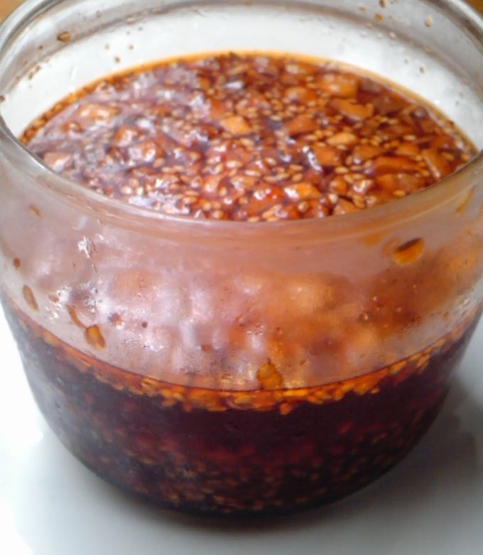 食べるラー油で作る半熟煮玉子の簡単レシピ