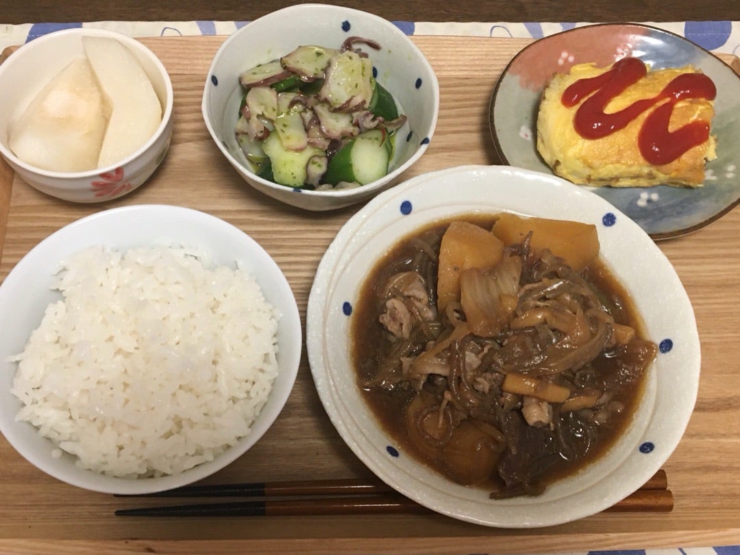 すき焼きリメイク弁当。100キン密閉容器が便利。お弁当日記9 - もぐもぐ日記