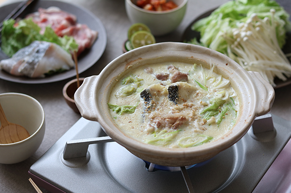 究極の豆乳鍋だしで作る 「豚しゃぶとたっぷりきのこのまろやか豆乳鍋」レシピ 小林まさみさんおいしいLEEレシピLEE