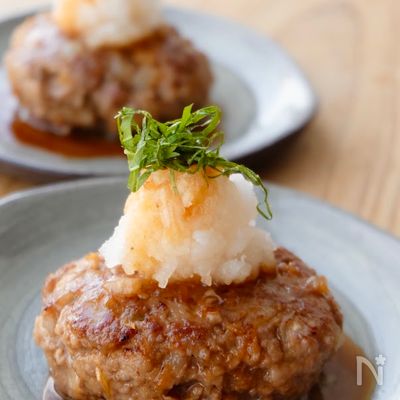 煮込みハンバーグ 和風の簡単レシピ 作り方 ：白ごはん.com