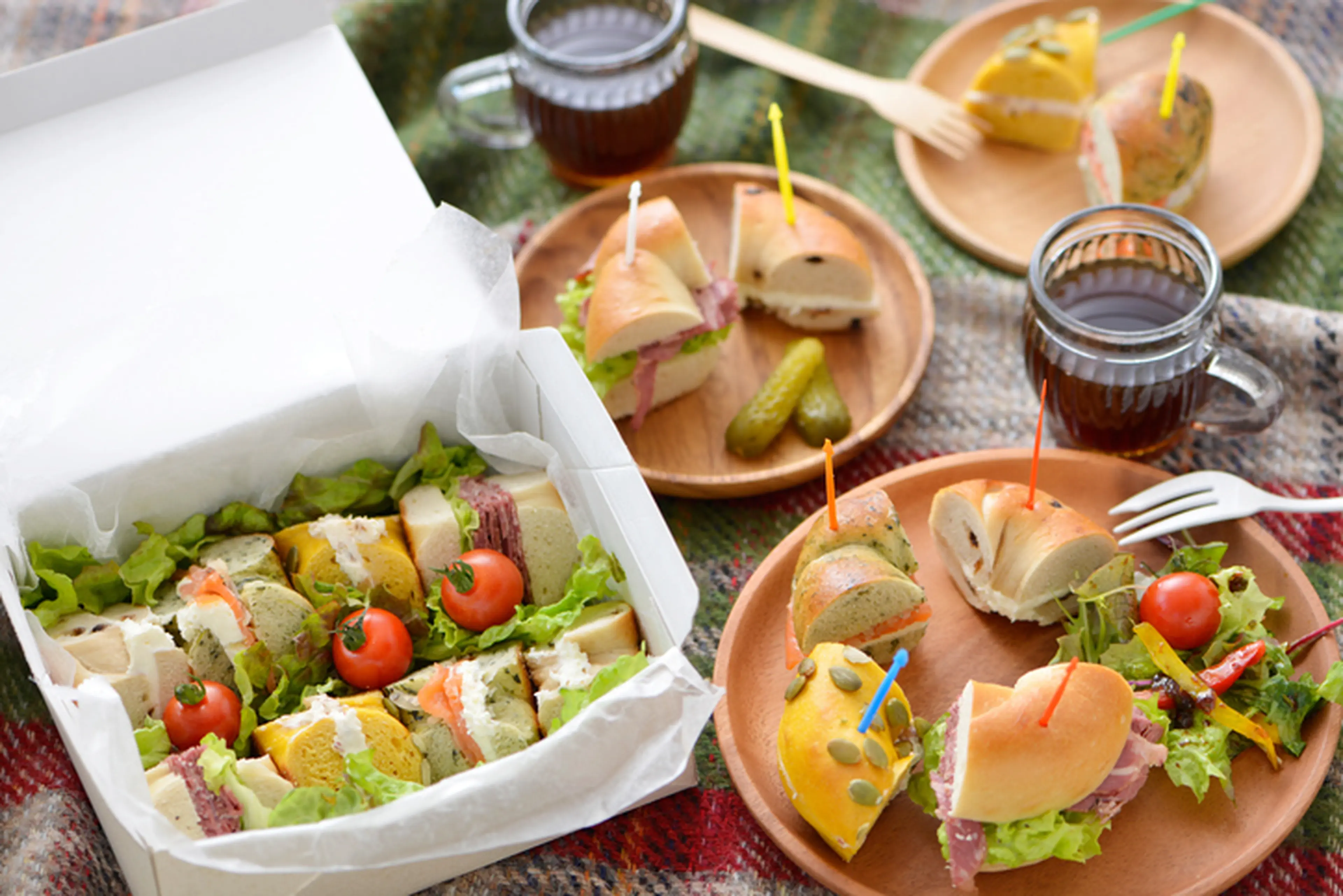 ピクニックお弁当の人気レシピ49選インスタ映えするおかずやサンドイッチ、おにぎりなどのレシピまとめHugKum はぐくむ