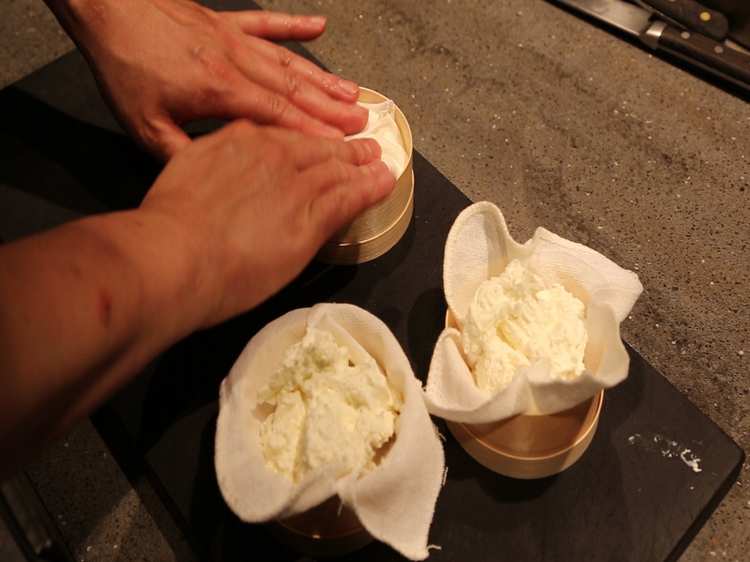 家でも簡単に作れる!? 3つの料理と「フロマージュ・ブラン」&ヨーグルトの関係 - CHEESE STAND Media