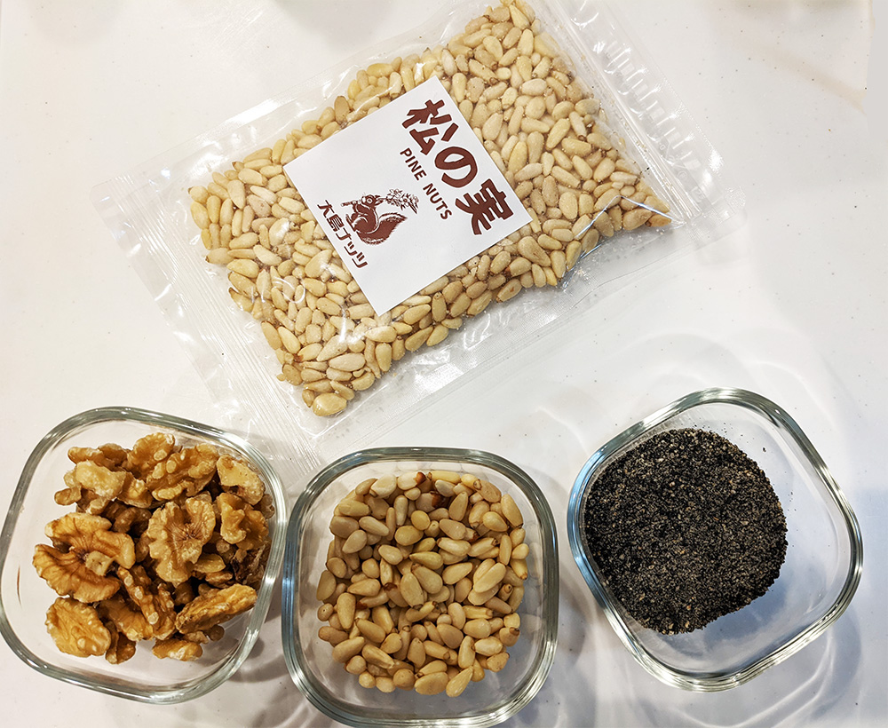 松の実狩り ～松の実はどうやって成る？～ : シチリア食通信 、時々イタリア