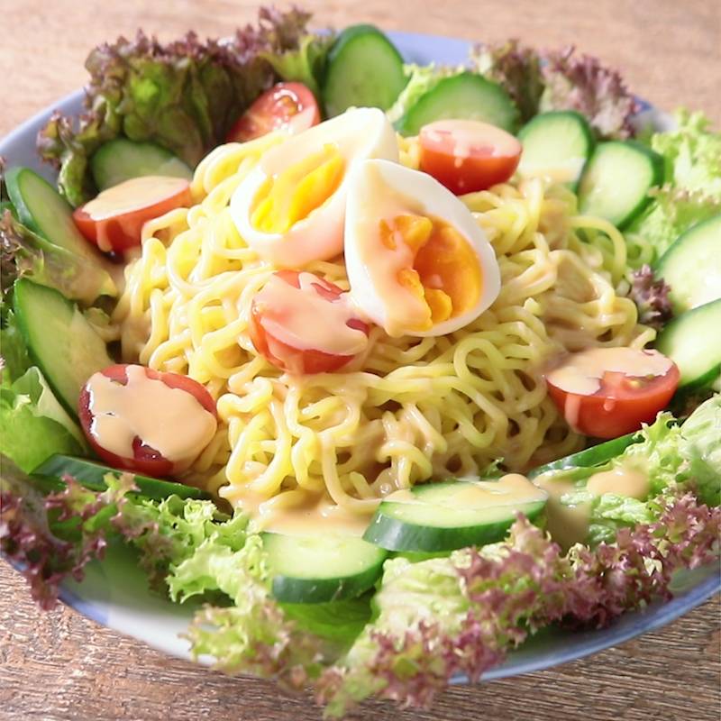 ラーメンサラダ