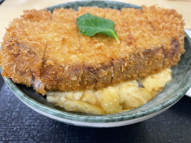 名古屋の新感覚とじないカツ丼「かつ丼あらた」2025 年のリアルなLemon8ユーザー体験