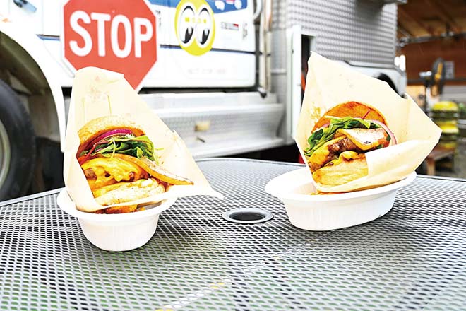 ☆キッチンカー・フードトラック・移動販売車 軽トラサイズから1.5トン車サイズまで オーダーメイドで制作します