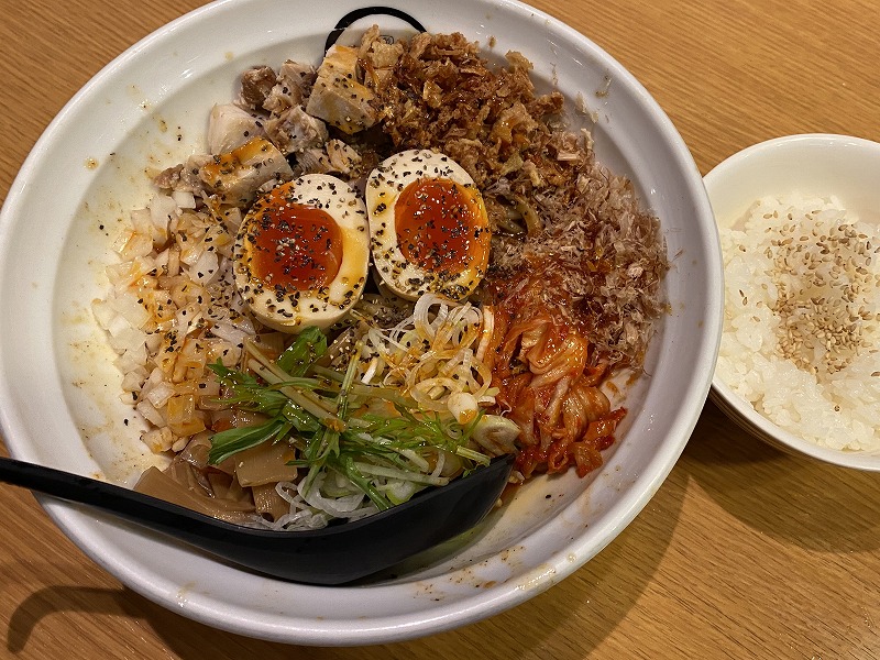 大阪の新・ラーメン激戦区は肥後橋！続々登場する新たなハイレベル店5杯を紹介 - Peachy（ピーチィ）