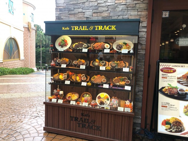 メニューカフェ・トレイル＆トラック イクスピアリ