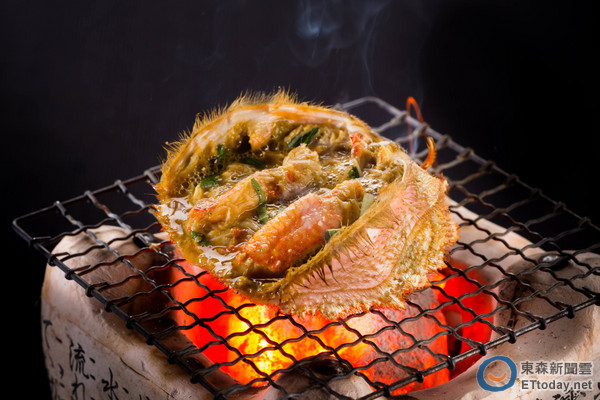 冬が旬の食材「毛蟹」がおいしい東京のお店 中目黒 吉次蟹蔵 、麻布十番 麻布十番 蝦夷屋 ヒトサラ