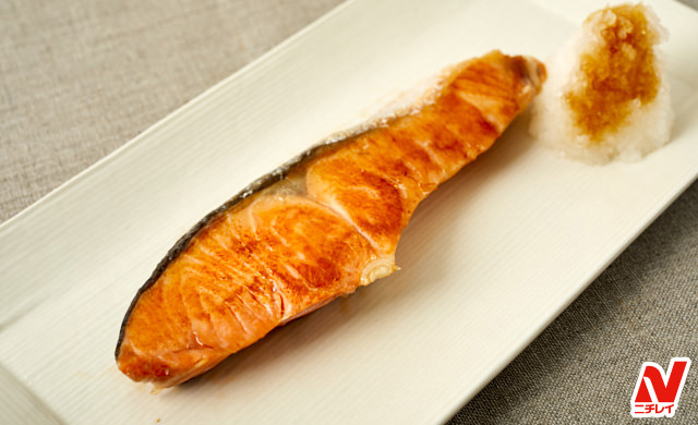 鮭の焼き方――フライパンでOK！塩鮭・生鮭をおいしく仕上げるコツ