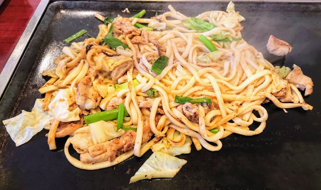 Where's your next destination? この夏 佐用町行く？🚗 ひまわり畑🌻 佐用名物ホルモンうどんランチ🍽️ 平福でカフェ☕️めっちゃええやん！サヨウ！👍 ACCESS アクセス 兵庫県佐用郡佐用町 🚗中国道 佐用IC 大阪から1時間30分🚃スーパーはくと 佐用駅 大阪から1時間