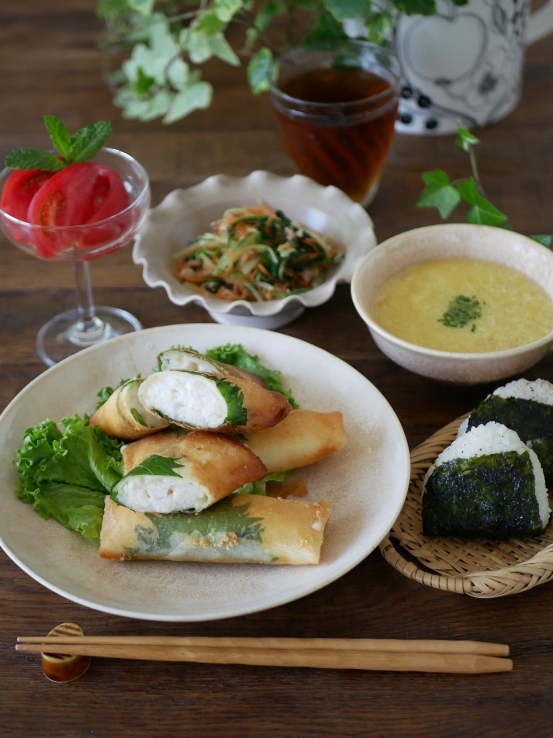 ライスペーパーの簡単おつまみ はんぺんとカニカマを巻くだけ！激ウマ節約レシピ・作り方Tasty