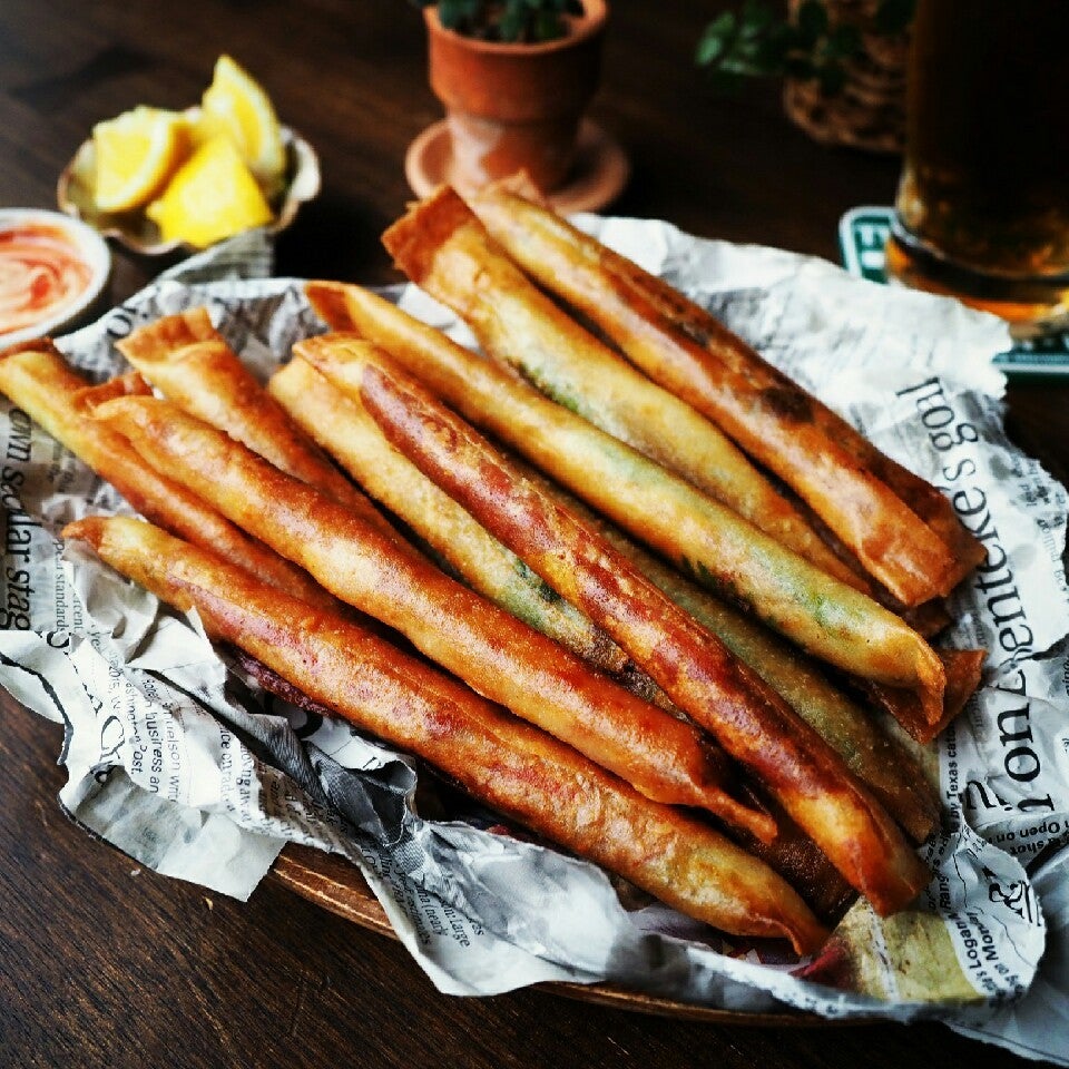 ししゃもの春巻き 春巻きの皮で巻くだけ料理にハマり中 にんにく入れるとつまみに早変わり料理レシピ料理好きな人と繋がりたいおつまみ料理つまみレシピ春巻きししゃもレシピ春巻きレシピ