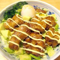 簡単！１０分以内レシピ 照り焼きチキンアボカドマヨソース、ESSE４月号のお知らせです
