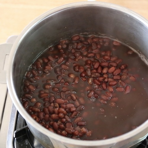 お家で作れる 「あずきを炊いてみましょう〜」の作り方 食育料理家 かわなべあやこ- クスパ