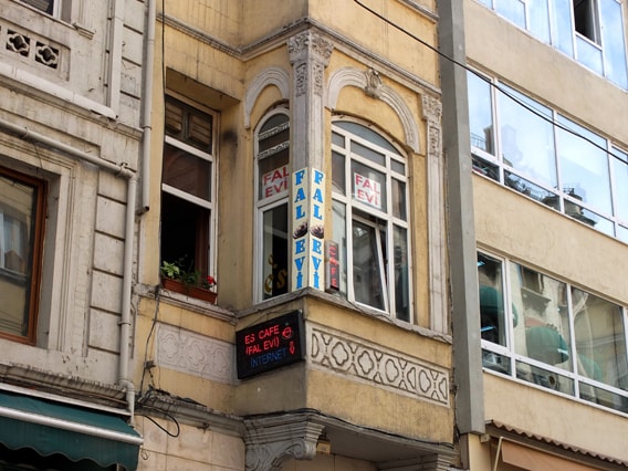 カップの底に未来が見える！？トルコ式コーヒーのお話コーヒーと、暮らそう。 UCC COFFEE MAGAZINE