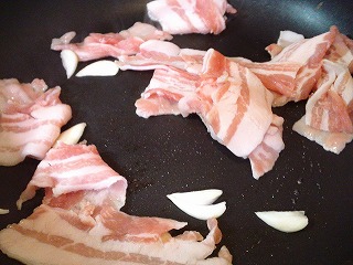 男子ごはんのトマトしょうゆ鍋のレシピ。しめはリゾットで。 - LIFE.net