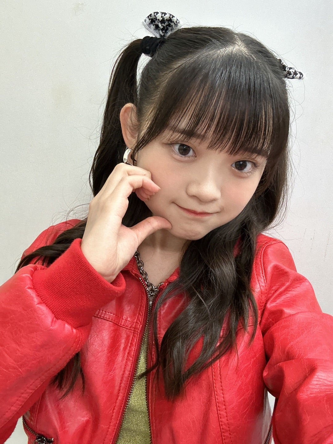 ENHYPENニキ&伊藤沙莉さん マクドナルド「三角チョコパイ」CM出演 キレのあるダンス披露 - マジャヨ