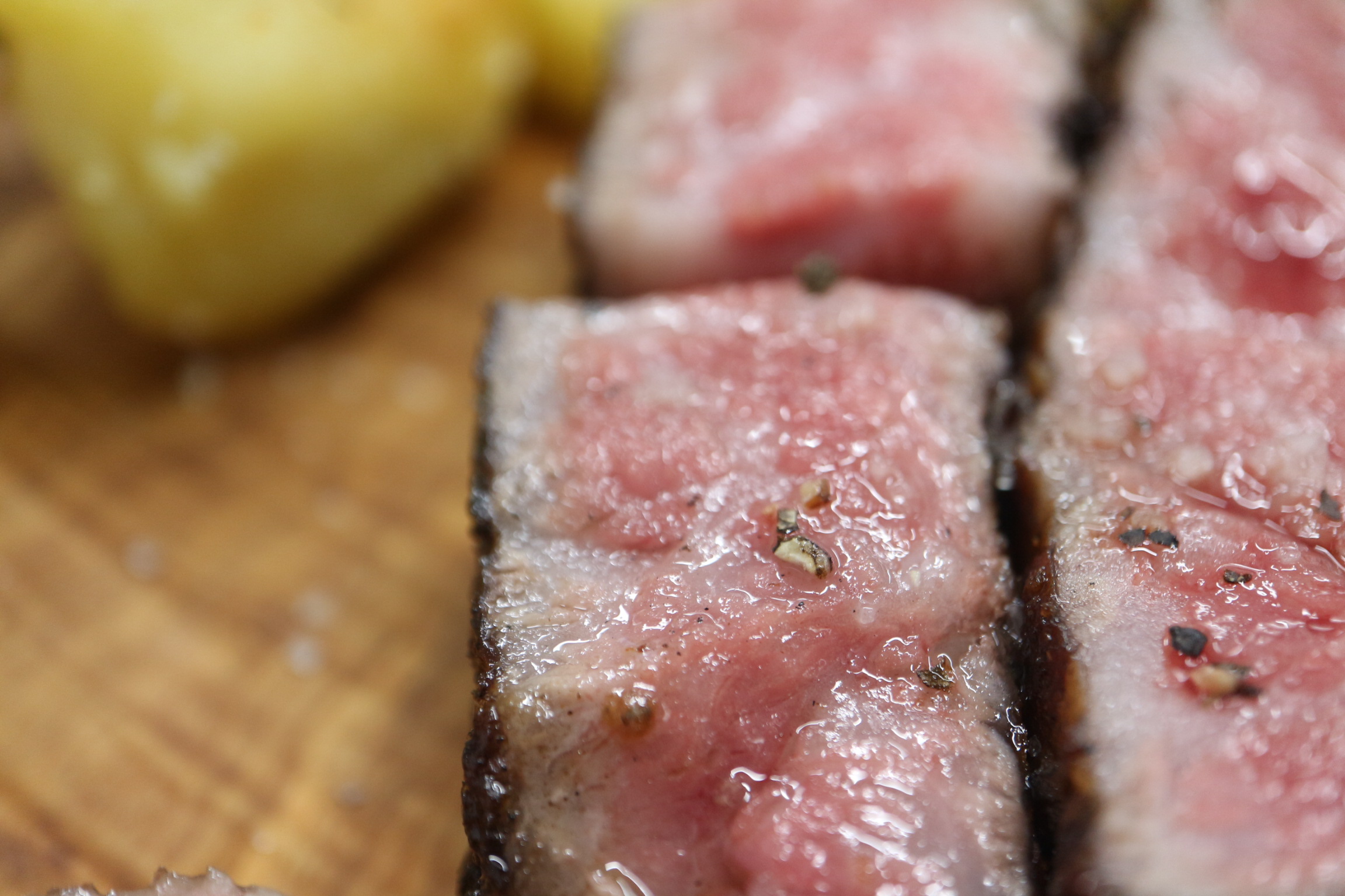 これは美味しくないはずがないステーキサンドウイッチ@リーガロイヤルホテル東京 - hotel gadget