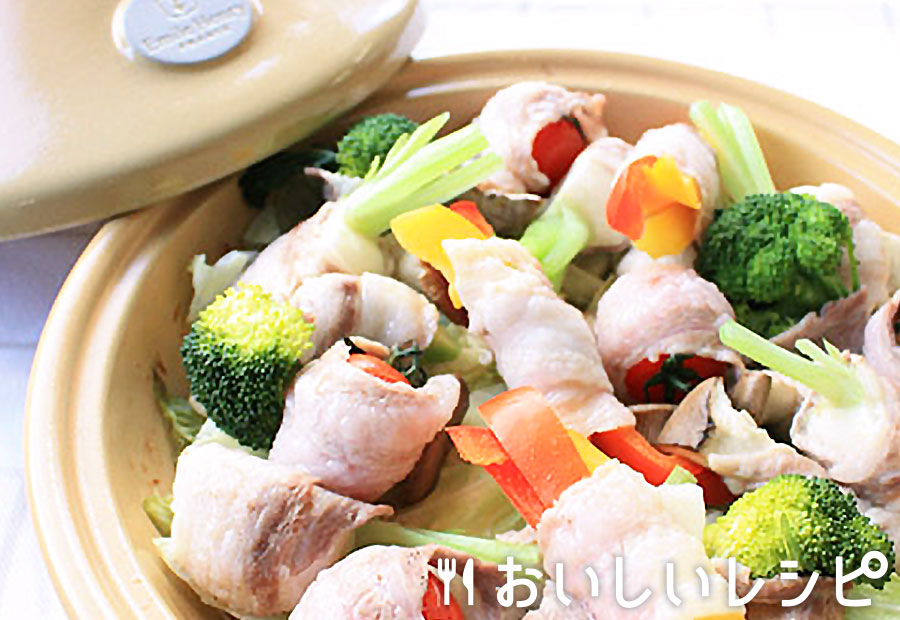 タジン鍋で作る♪鯖水煮缶と玉ねぎの煮物