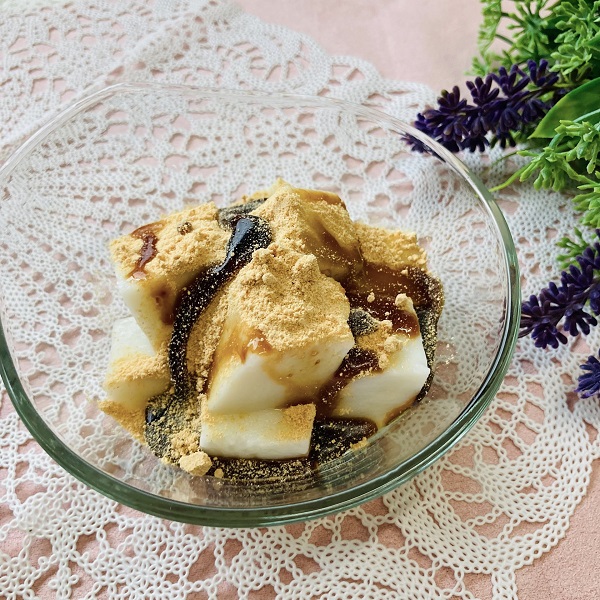 もっちもち！ 牛乳わらびもち前原製粉株式会社 義士