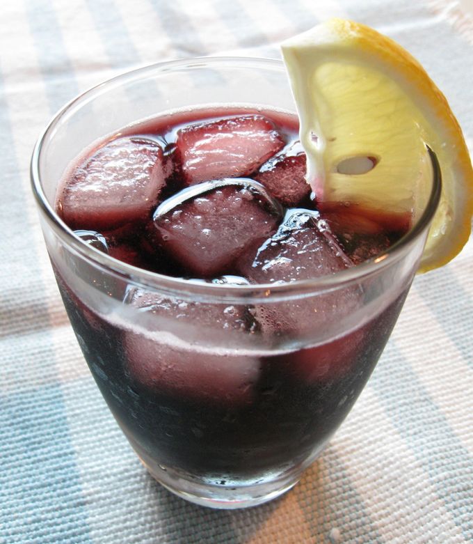 スペインの人気カクテル!「カリモーチョ」の作り方とレシピまとめ