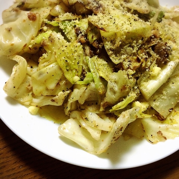 クミンの香りが美味しい！「キャベツとオイルサーディンのクミンソテー」おつまみレシピたのしいお酒.jp