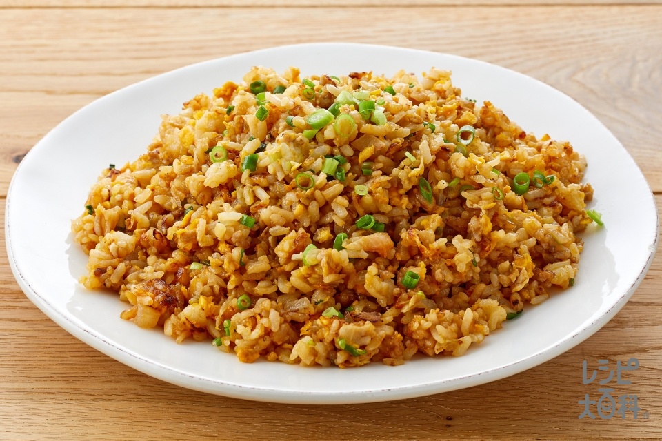 ジョブチューン ごはんですよアレンジ「黒チャーハン」の作り方知っ得レシピ