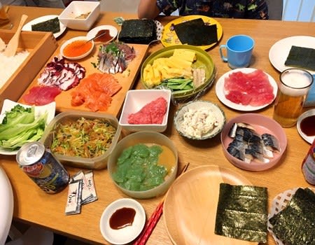 子供も喜ぶ！手巻き寿司のレシピ＆具のおすすめ組み合わせ：白ごはん.com