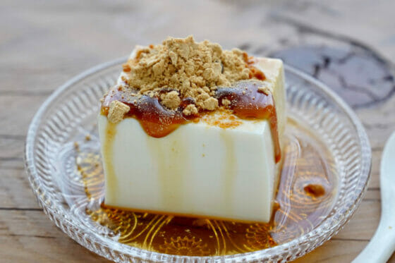 豆腐スイーツ」のレシピ17選!ひんやりデザートからあったかケーキまで - macaroni