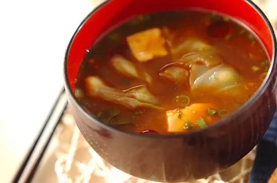 東海地方で人気の「赤だし味噌」！味噌汁で食べるなら相性抜群のおすすめの具材は？旅する食卓 - table trip