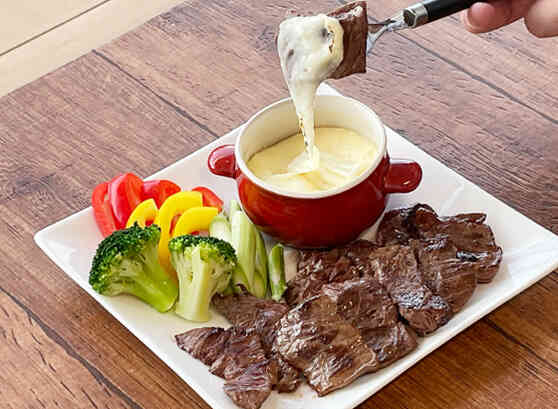 保存版 チーズフォンデュの具材40選。定番から変わり種まで - macaroni