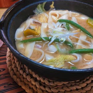 遅くなってしまいましたが、今日から始まるゴールデンウィークの当店の営業についてのご案内です。 早速で申し訳ないですが、本日29日は12:00からの営業とさせていただきます。30日から6日までは休みなく営業させていただき、最終日の7日はお休みとさせていただきます