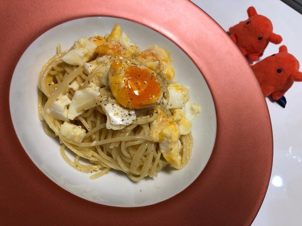 かけるだけ、つけるだけで燻製風味のメニューが完成！ひと味違ったマヨネーズが超便利 - レタスクラブ