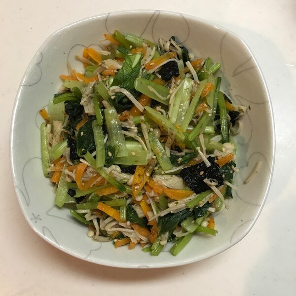 白だしで味付け簡単。小松菜と油揚げのおひたし