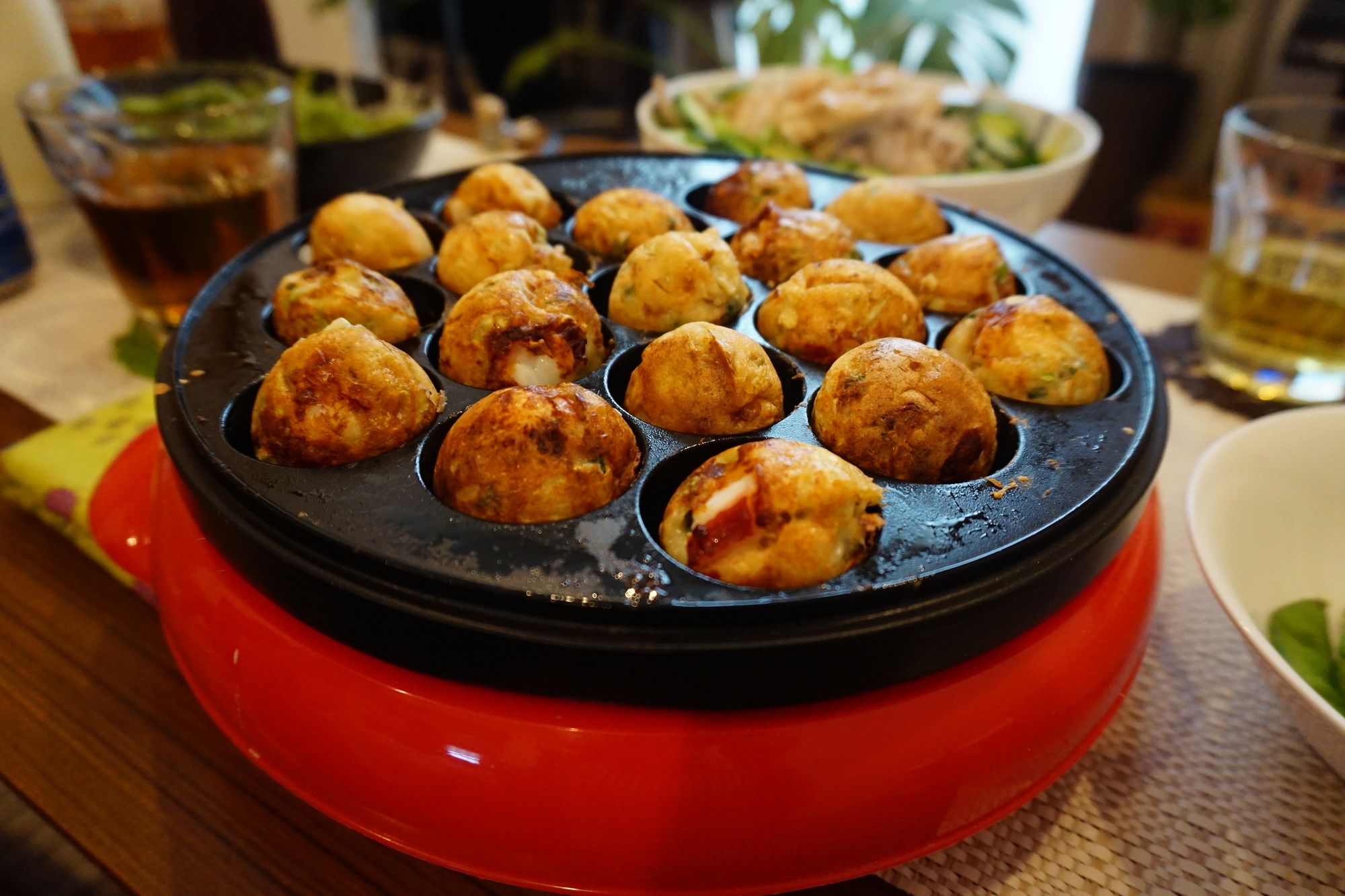 たこ焼きにタコ以外の具材を使って楽しもう - Genspark